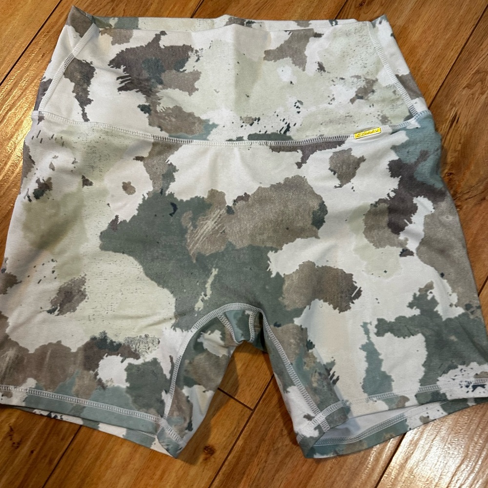 Cleo Harper High-Rise Camo Athletic Shorts in Green and Gray-Accelerated Short